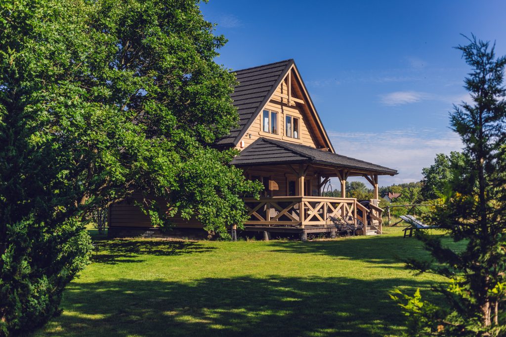 SeaUSasino Dom Sasino + ogród czerwcową porą