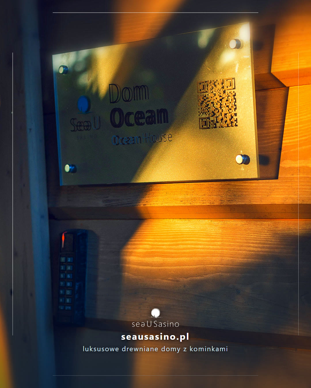 Tabliczka Dom Ocean House w świetle zachodu — Sasino, SeaUSasino