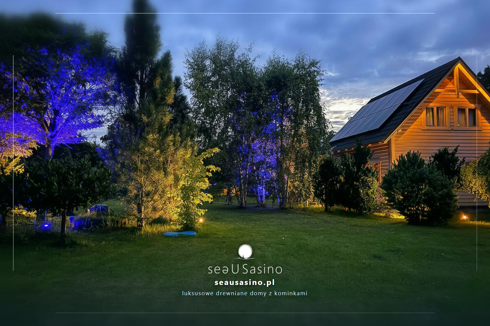 Ogrod o zmierzchu, brzozy podswietlone niebieskim — Sasino, SeaUSasino