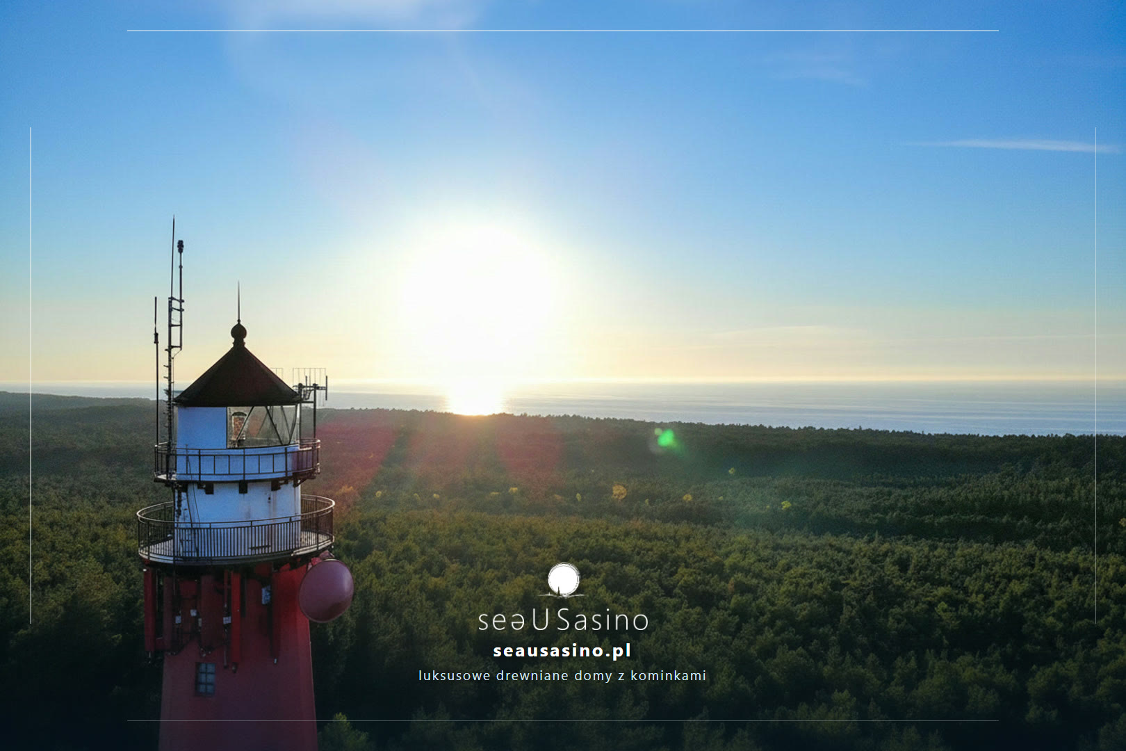 Wschod slonca nad morzem widziany znad lasu — Sasino, SeaUSasino